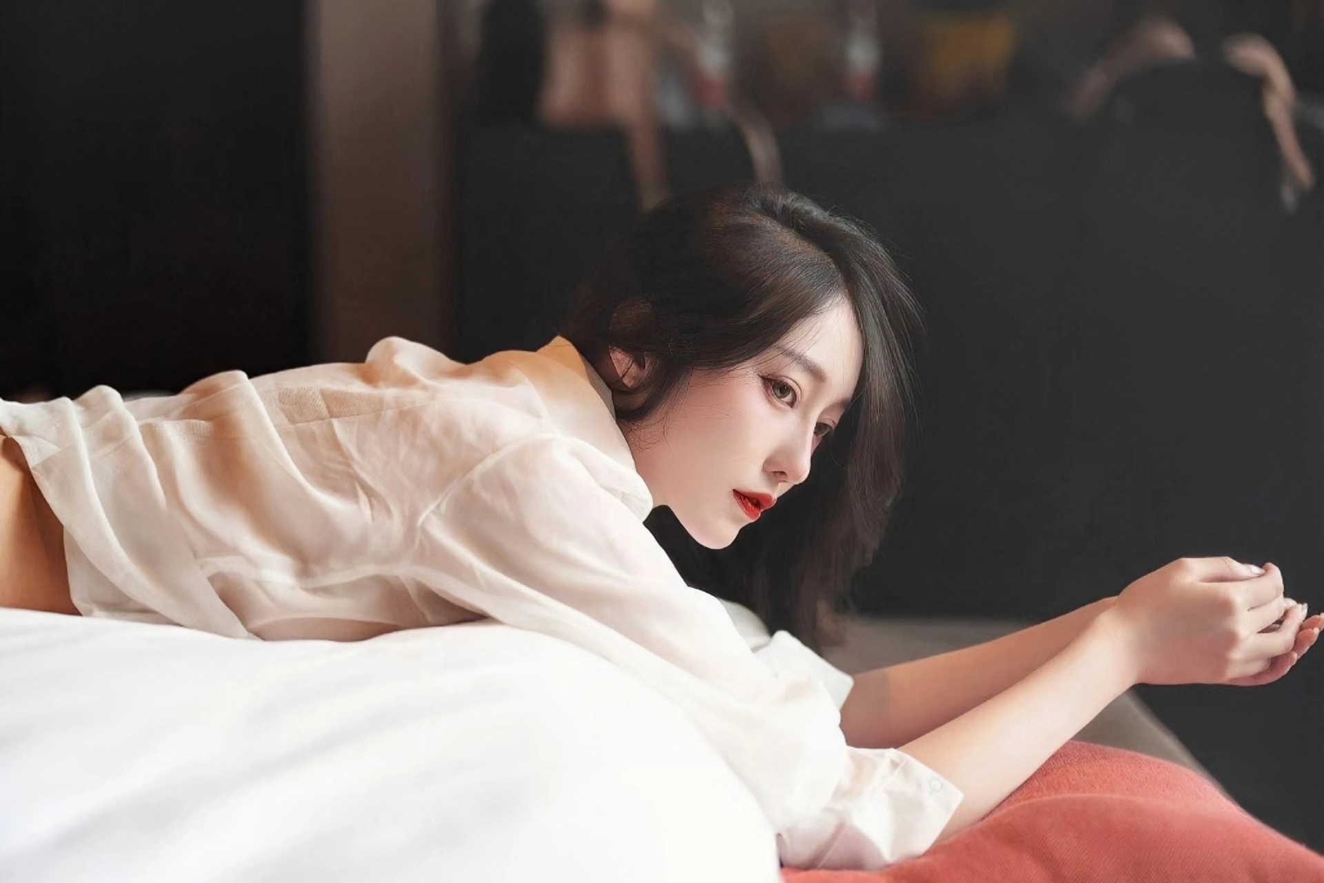 【抗战胜利80周年】吉鸿昌为何在瓷碗上写“作官即不许发财”？